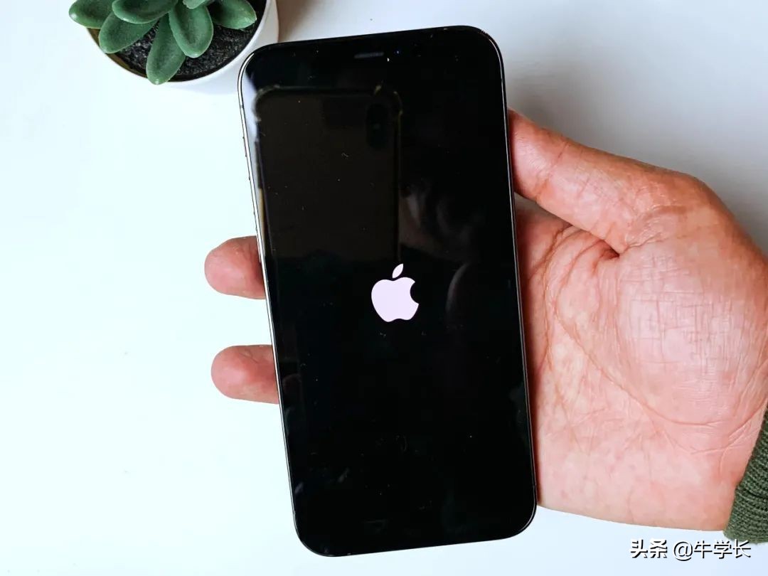 iphone开机一直出现白苹果,iphone白苹果怎么保留微信数据
