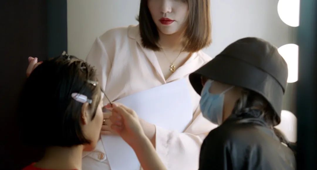 揭秘百万博主是怎样做一期视频,零基础小白如何开摄影工作室