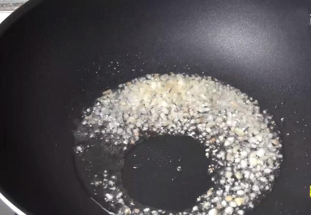 河虾炒韭菜的10种最佳吃法,小河虾炒韭菜鸡蛋的做法大全家常