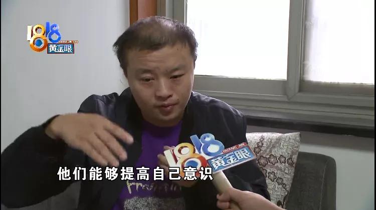 金属丝划破孩子心脏，家长推测“钢丝刷”