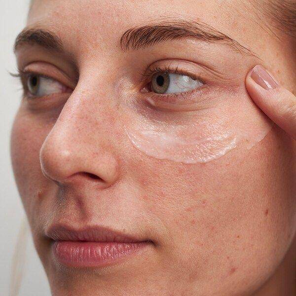 如何有效改善眼周水肿,眼水肿了怎么消肿