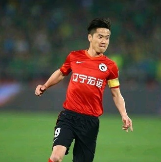 当今足坛top1球队,top10世界足球运动员