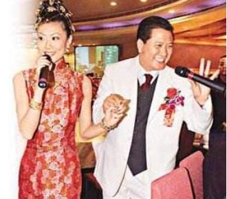 排场这么大、敢抢寿星名导的风头？拒绝与周星驰和解的他有何底气