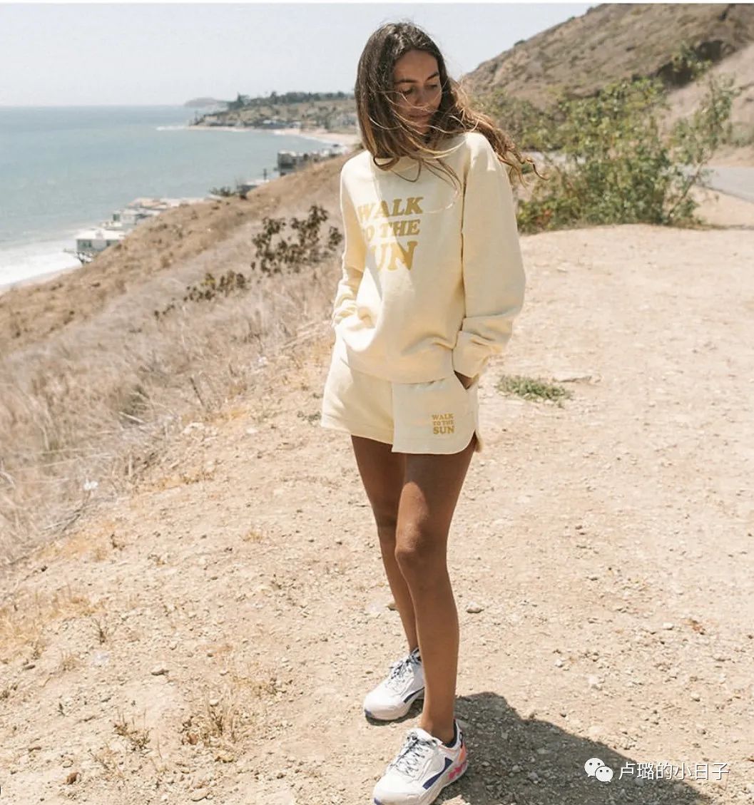 法国女性必买的衣服,真正时髦的巴黎女人到底在穿什么