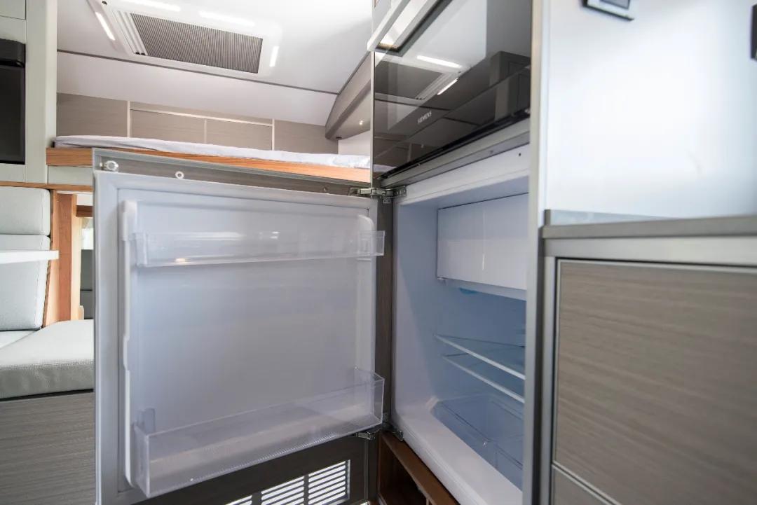 新款f550越野房车,新款f550房车