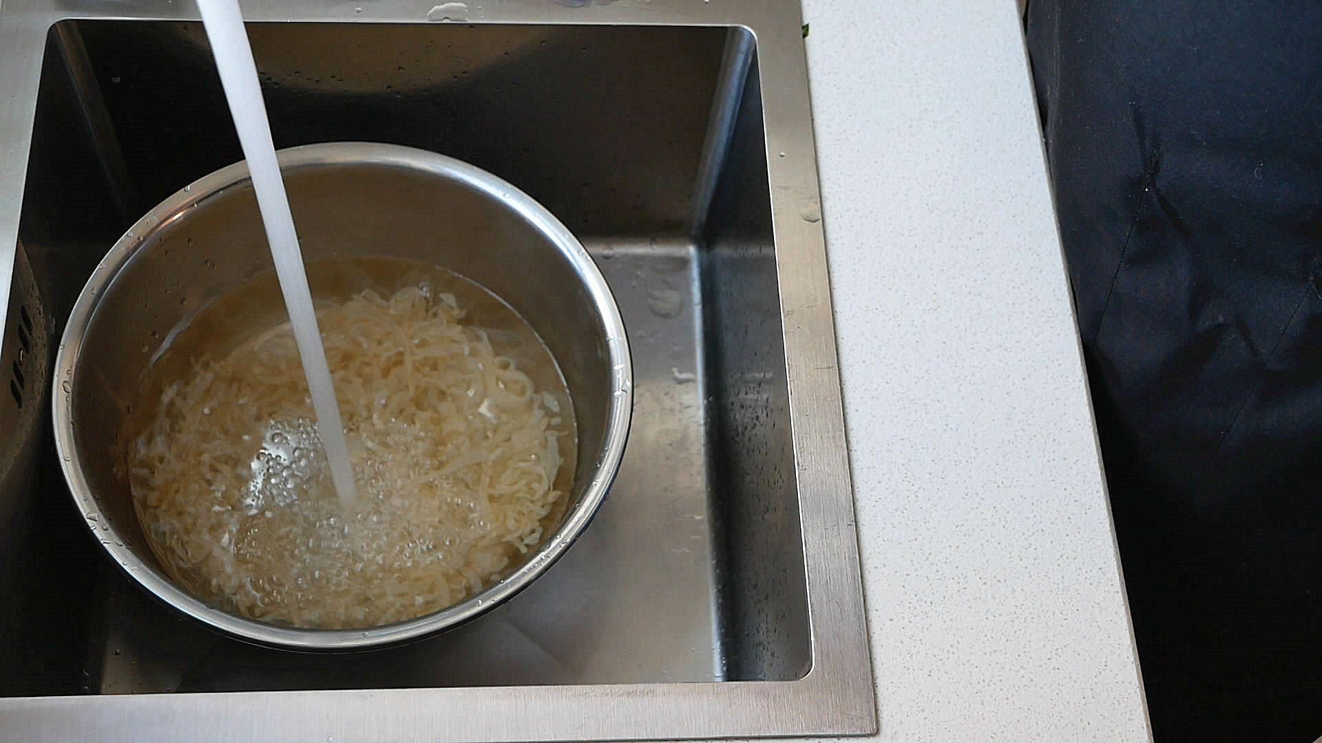 海蜇凉菜做法好吃视频,海蜇怎么做好吃又简单