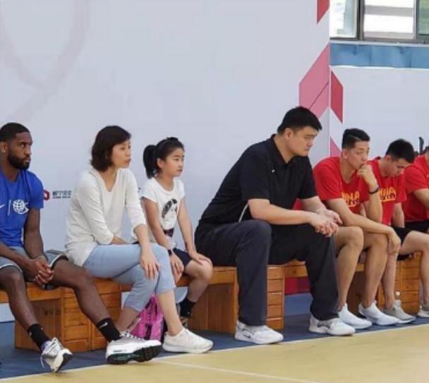 基因强大！姚明9岁女儿身高1.7米，国籍却是美国籍，姚明霸气回应