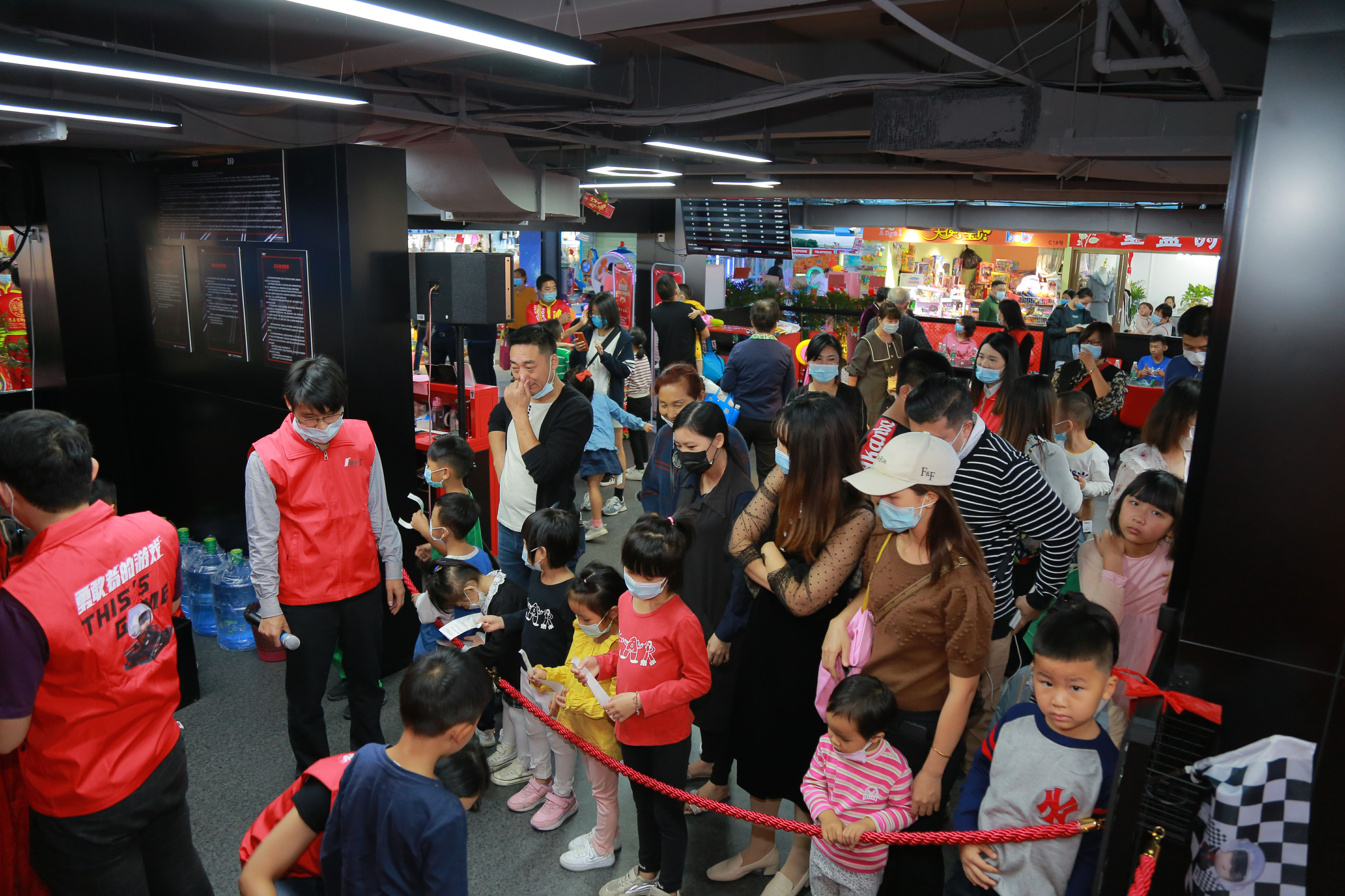 室内卡丁车和室外卡丁车的区别,室内卡丁车多种项目