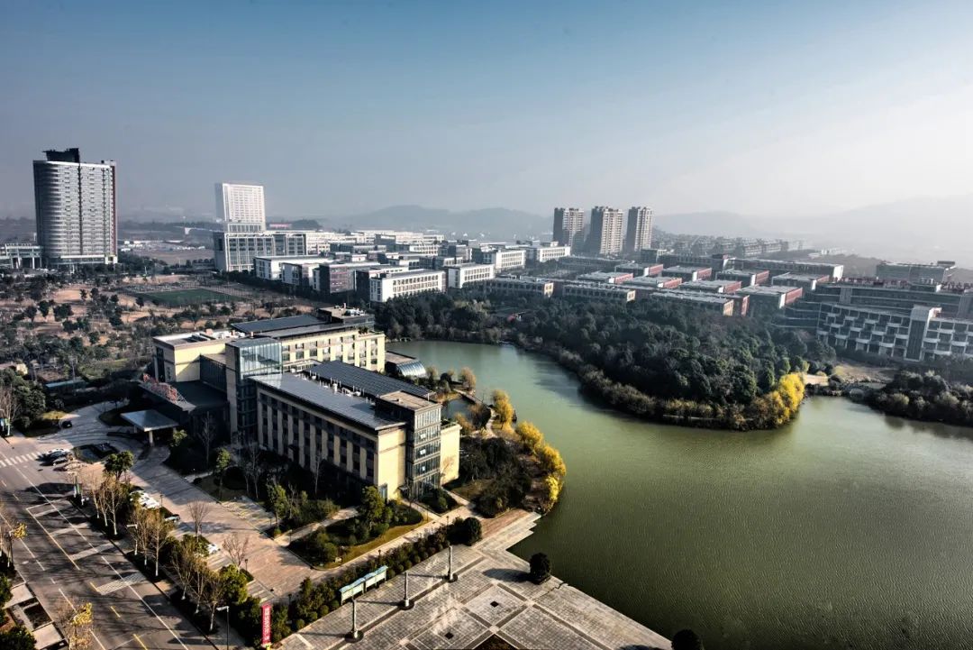 做强县域经济支撑,做强做大做优城市建设工作