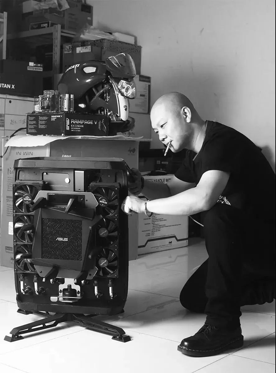 50万人民币的电脑主机,1000万人民币的电脑主机