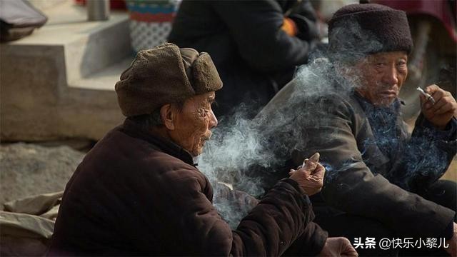 三岁宝宝耳朵里进虫子,三岁小朋友耳朵进虫子怎么办