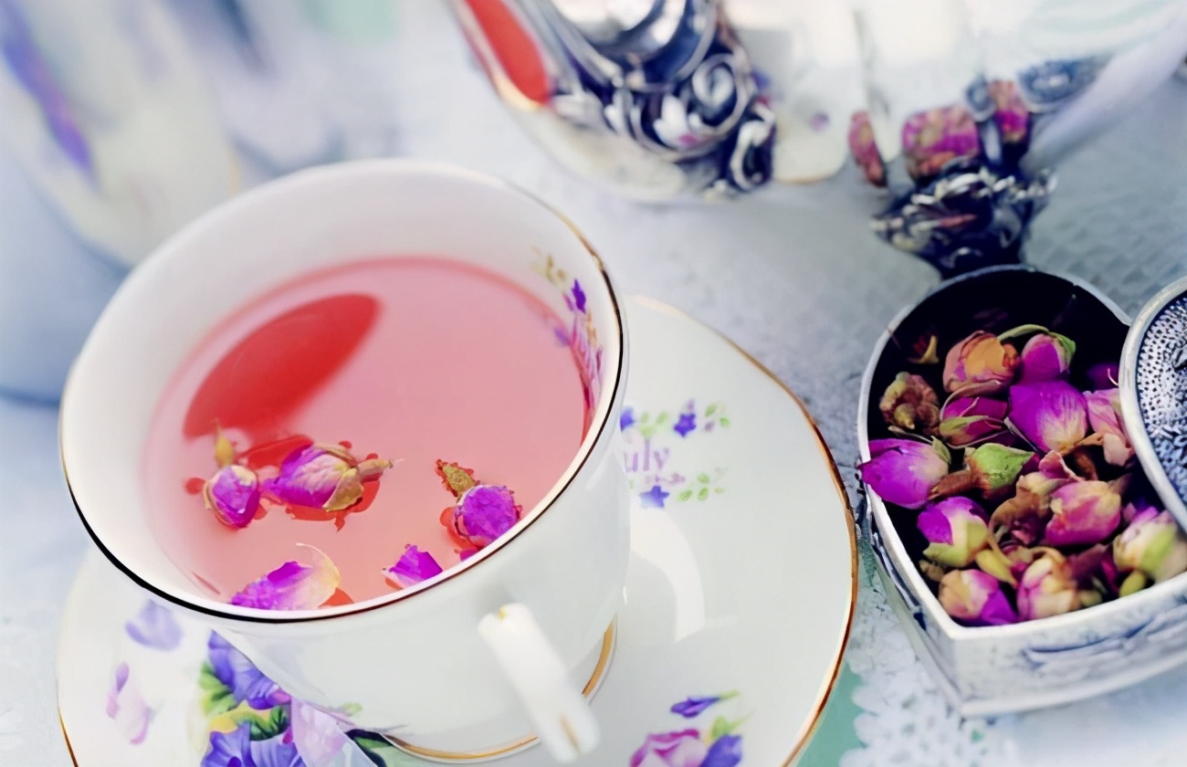 喝凉水腰疼,喝凉水就腰背疼是怎么回事