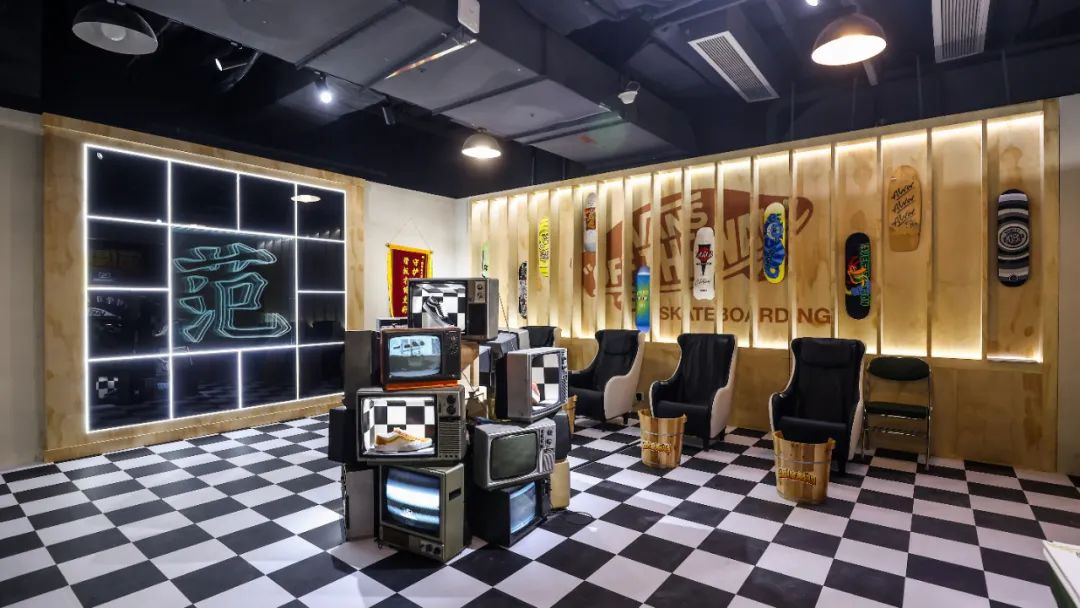 范志毅和谁一起踢球,范志毅签约vans