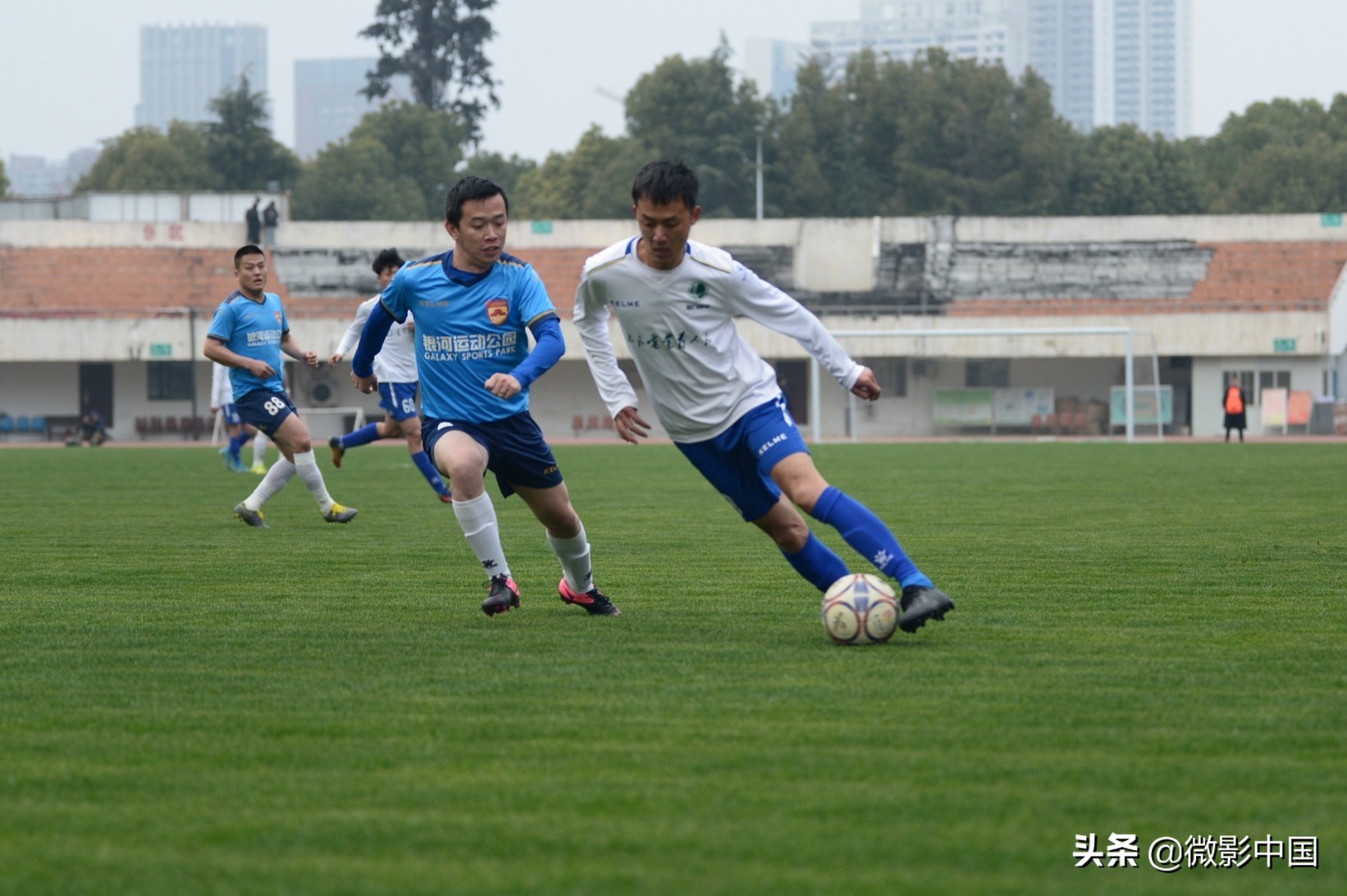 襄阳市观看球赛,襄阳足球联赛激战正酣