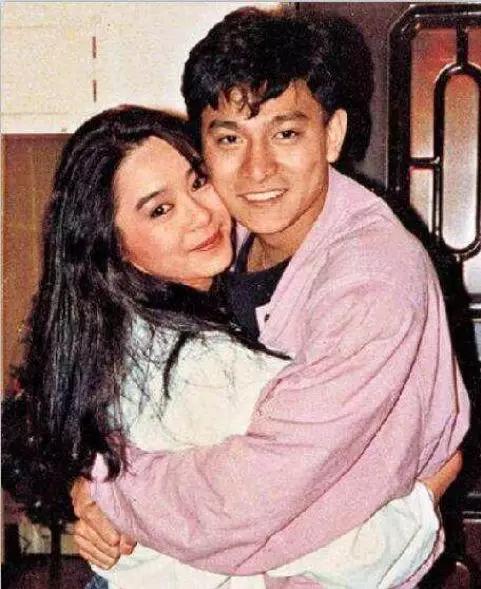 刘德华朱丽倩望百日内完婚,刘德华娶了朱丽倩