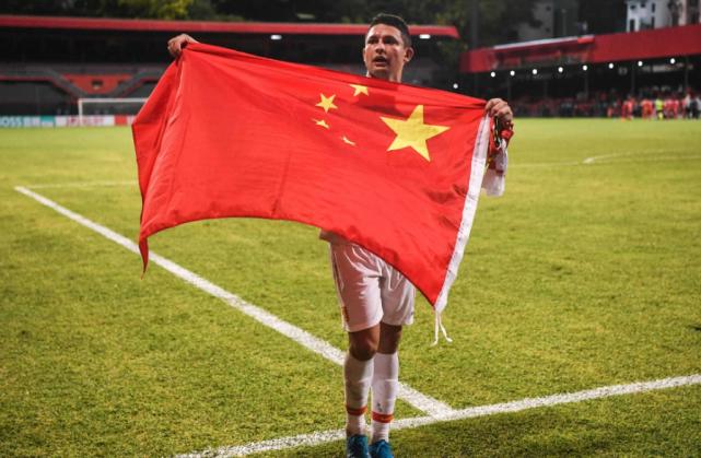 艾克森为什么没有入选国足名单,艾克森张琳芃