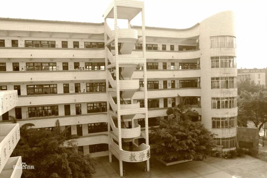 你守护世界我守护你少年的你,你守护世界我守护你