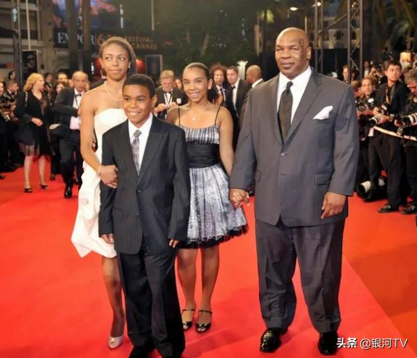 c罗生了多少个小孩,c罗的五个孩子都是他的吗