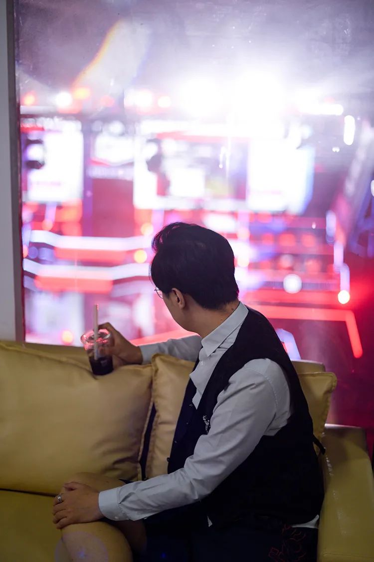 普通的追梦人|PEL群像:为梦想奋斗的普通工作者们