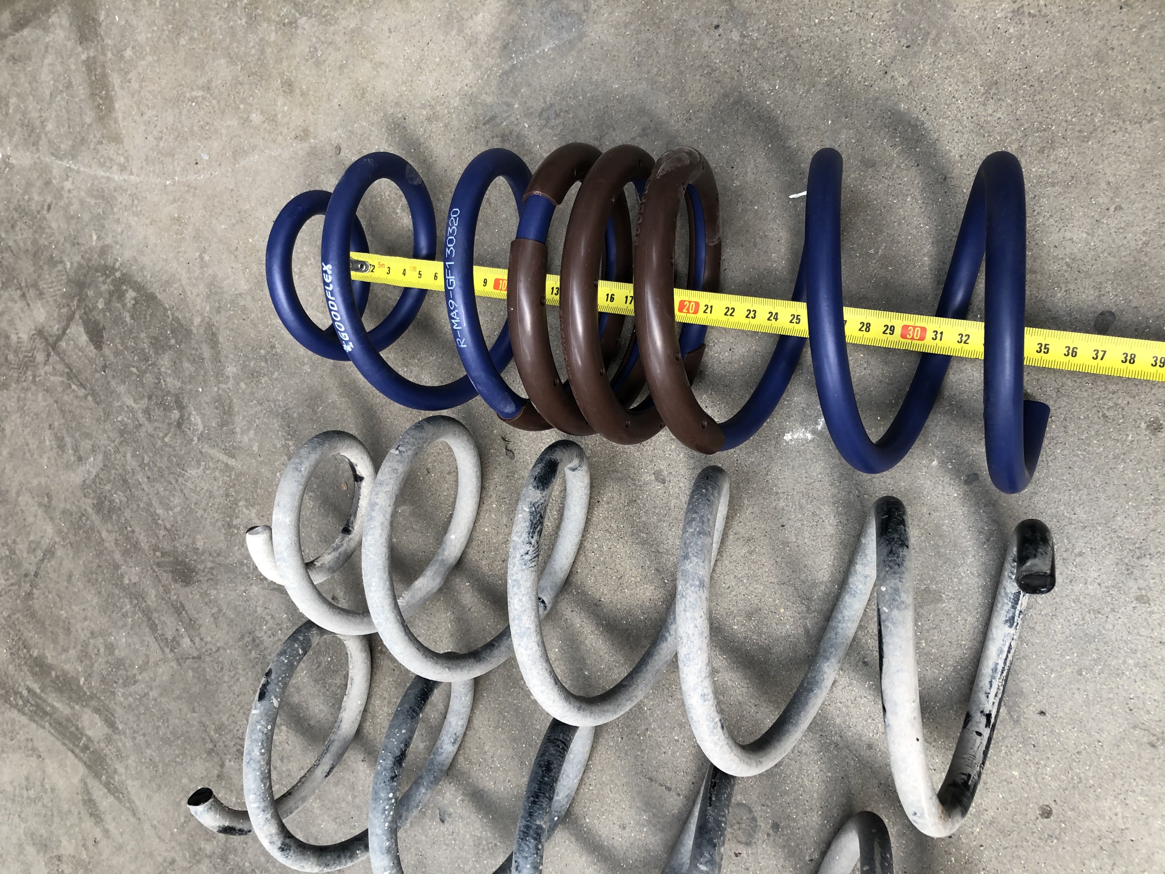 axela昂克赛拉保养复位,axela昂克赛拉是中级车吗