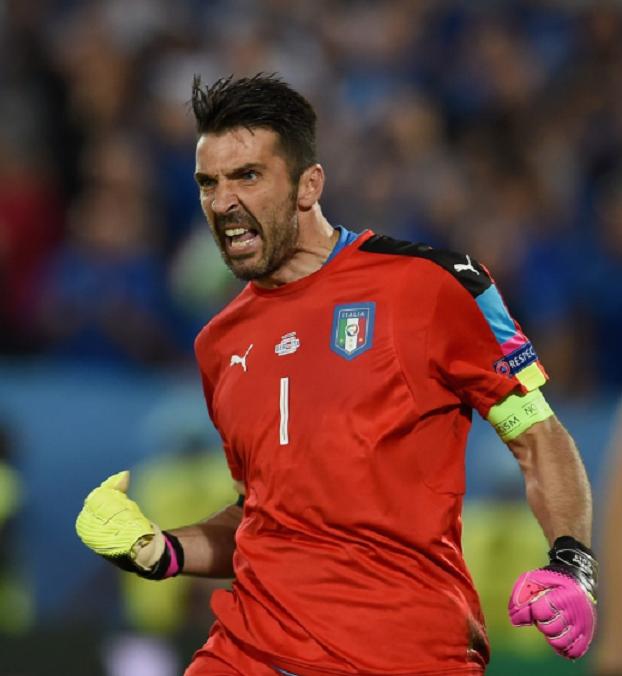 2022年十大守门员精彩瞬间,最伟大十大门将