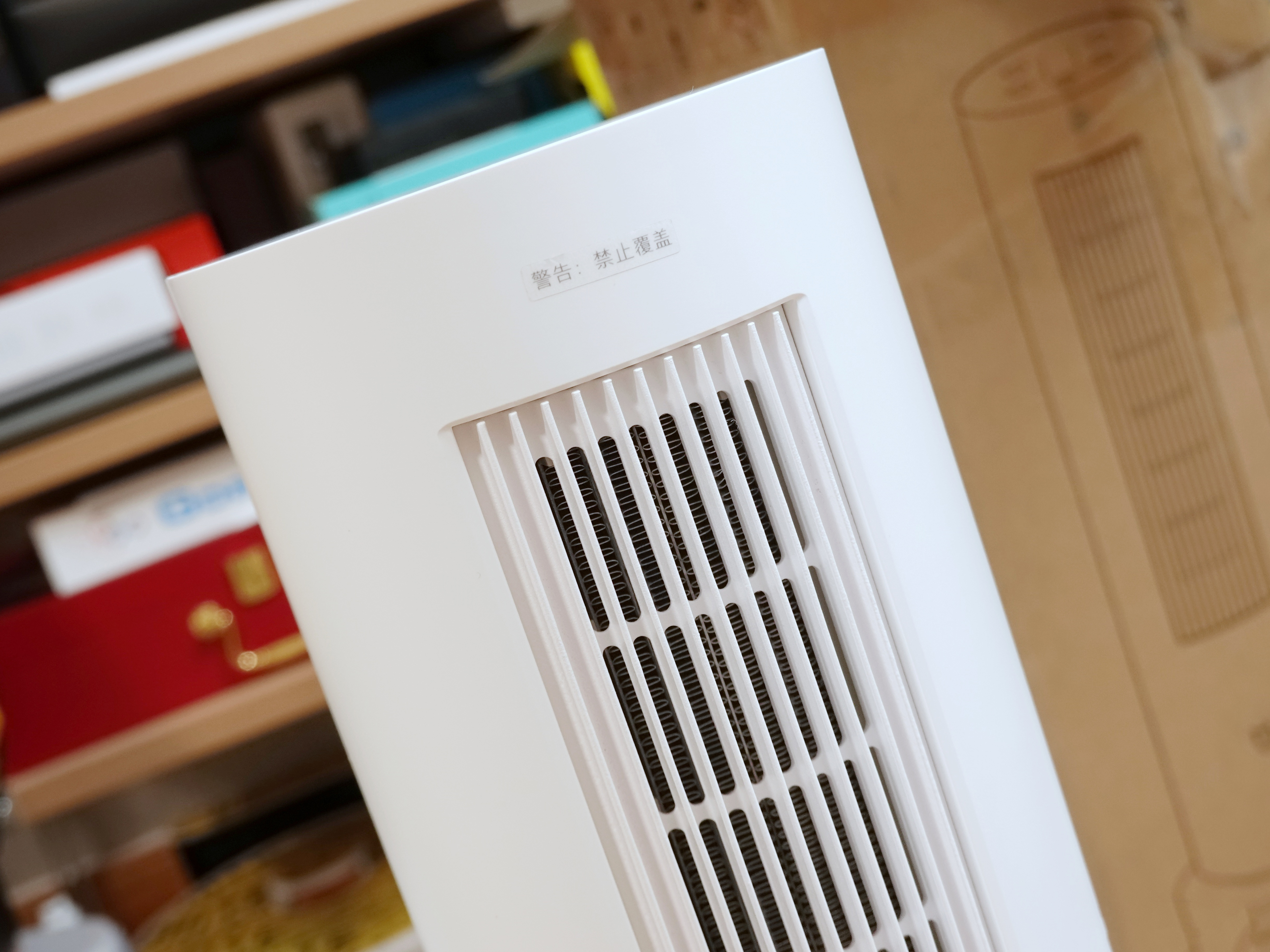 取暖器哪种油汀最好,取暖器用暖风机好还是快热炉好