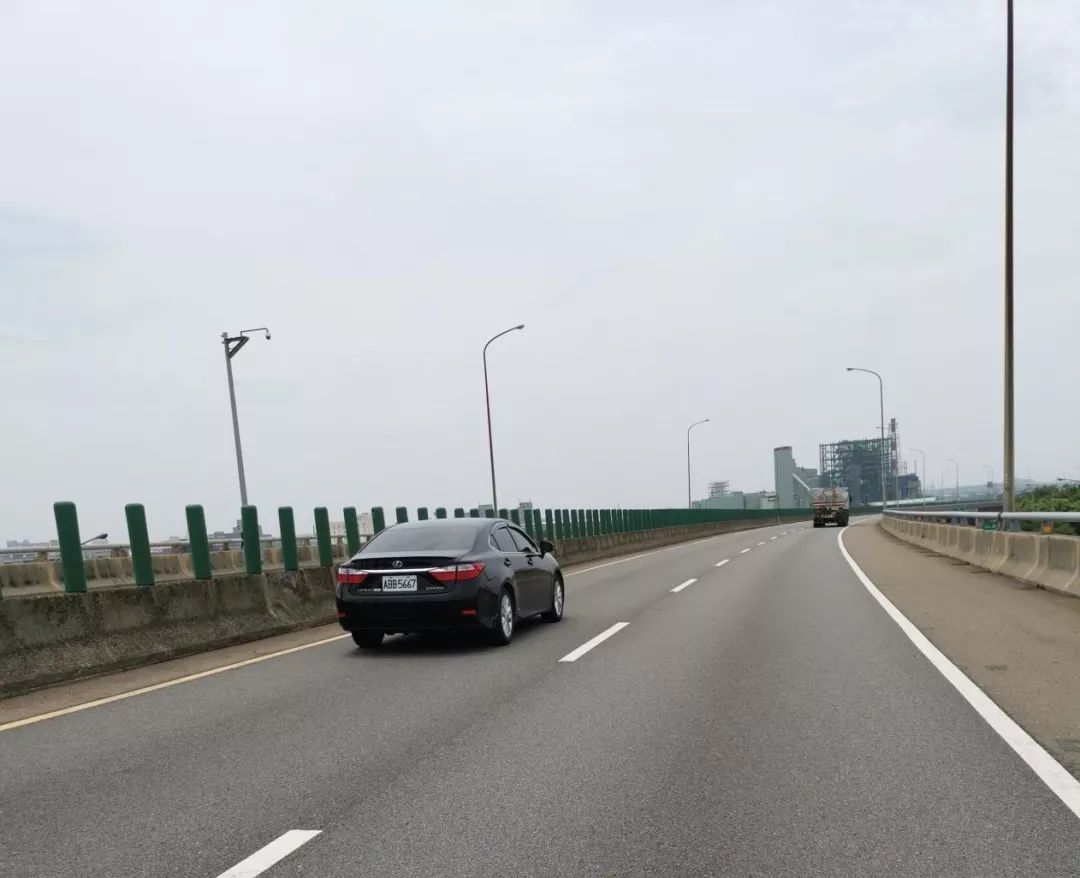 骑着小踏板去越野,骑着小踏板去兜风