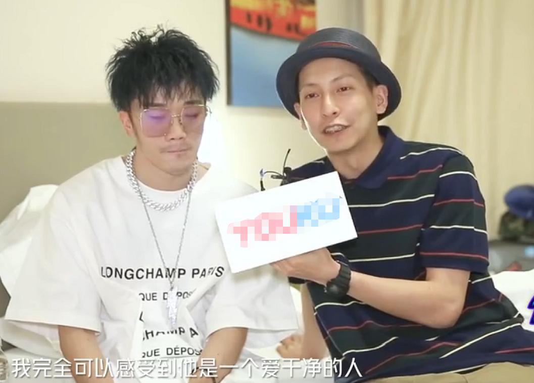 吴建豪和阿k什么关系,吴建豪被吐槽衣服