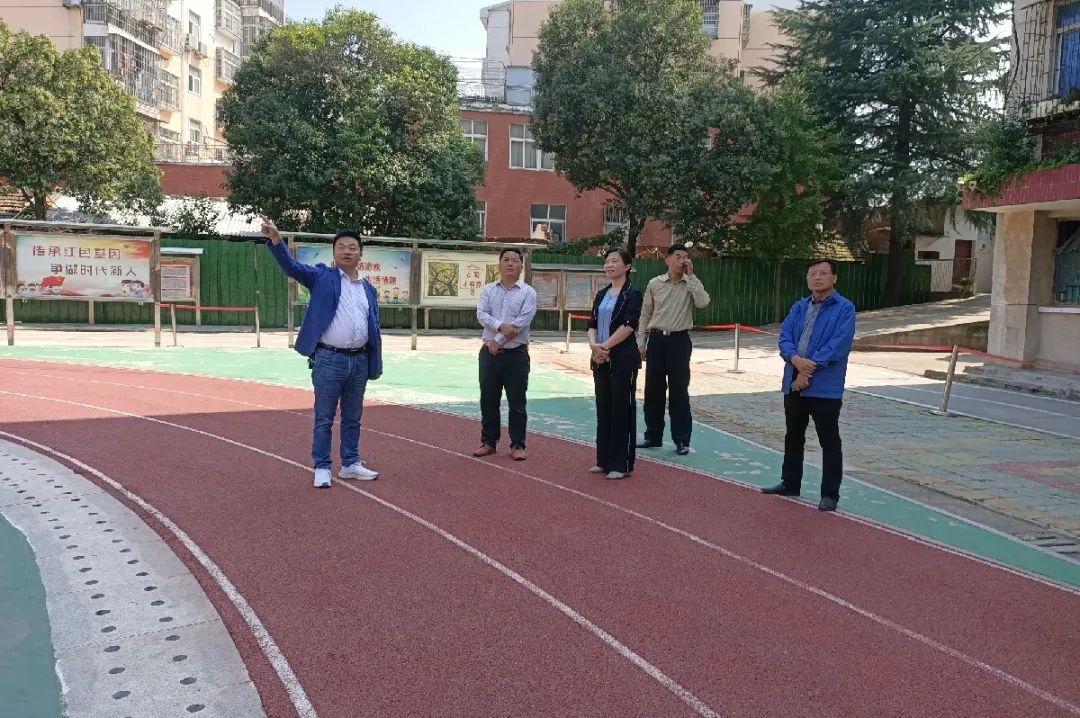 乘风破浪，逐梦而行——新县城关二小叶继昌校长2021元旦致辞