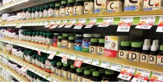 现在的药店是不是暴利行业,为什么那么多药店没生意还继续开