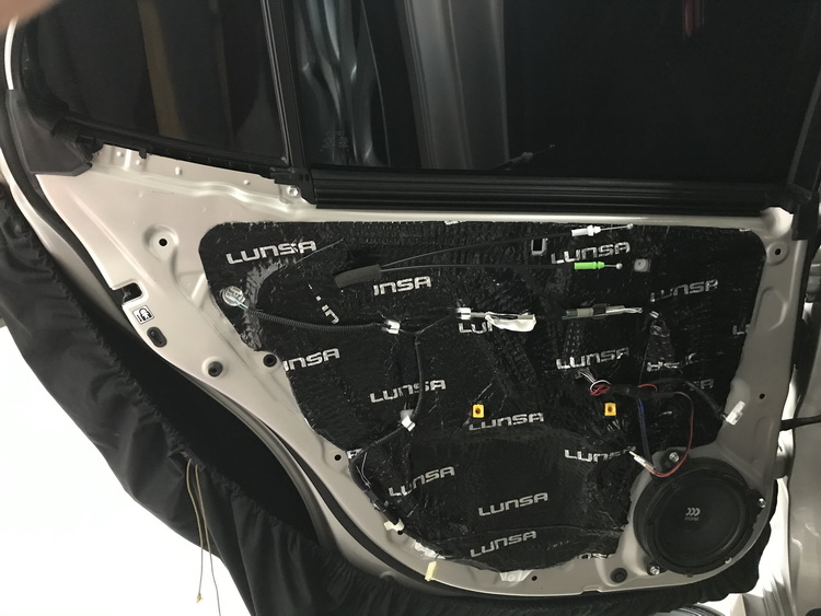 深圳丰田凯美瑞音响改装,东莞汽车音响改装第八代凯美瑞