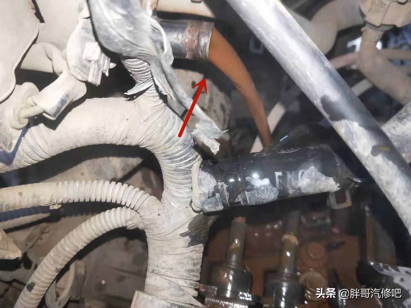 暖风防冻液怎么清洗,防冻液用了一段时间没颜色了