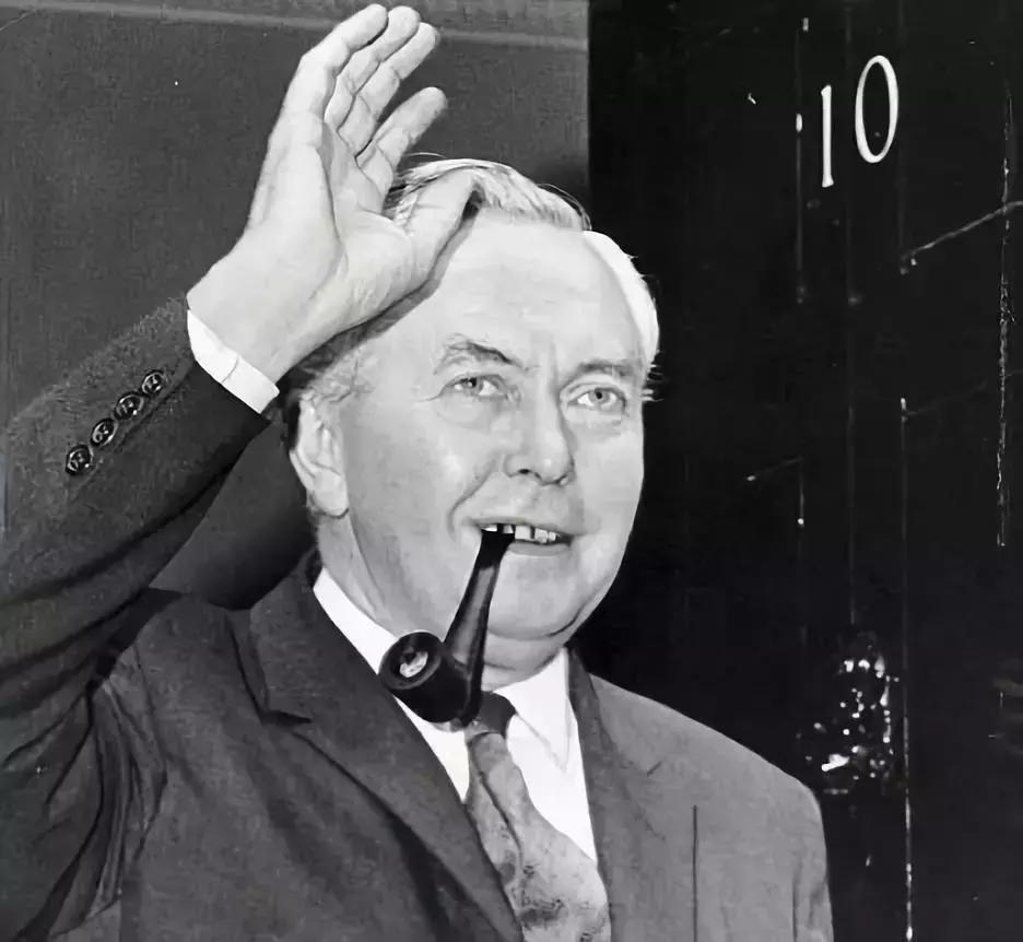 占着块荒地就敢建国？有*旗国**有宪法更有罪恶