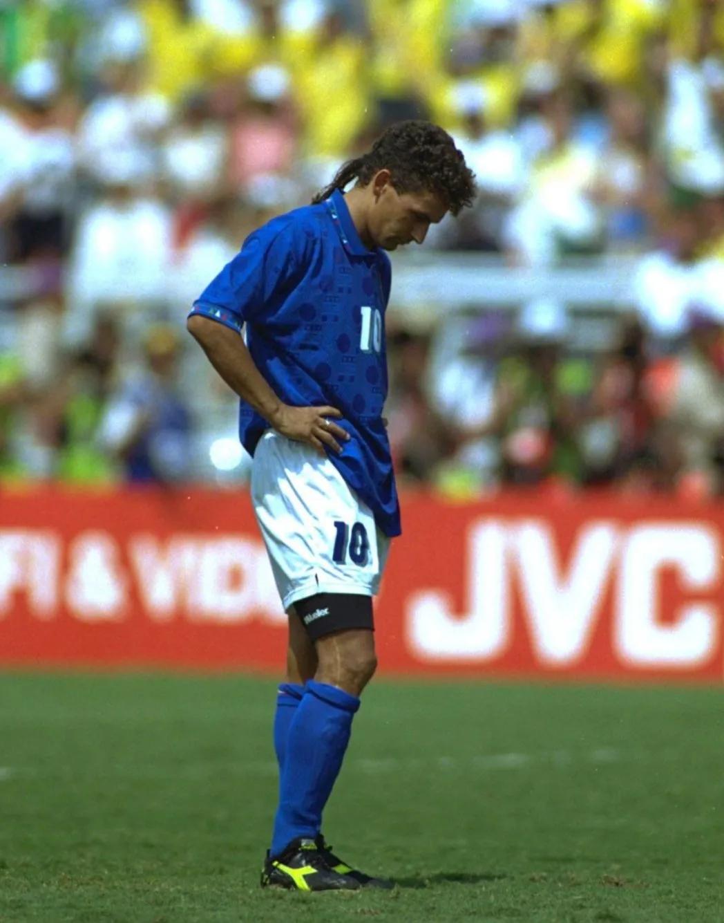 足球队员最帅的发型,足球运动员都留什么发型