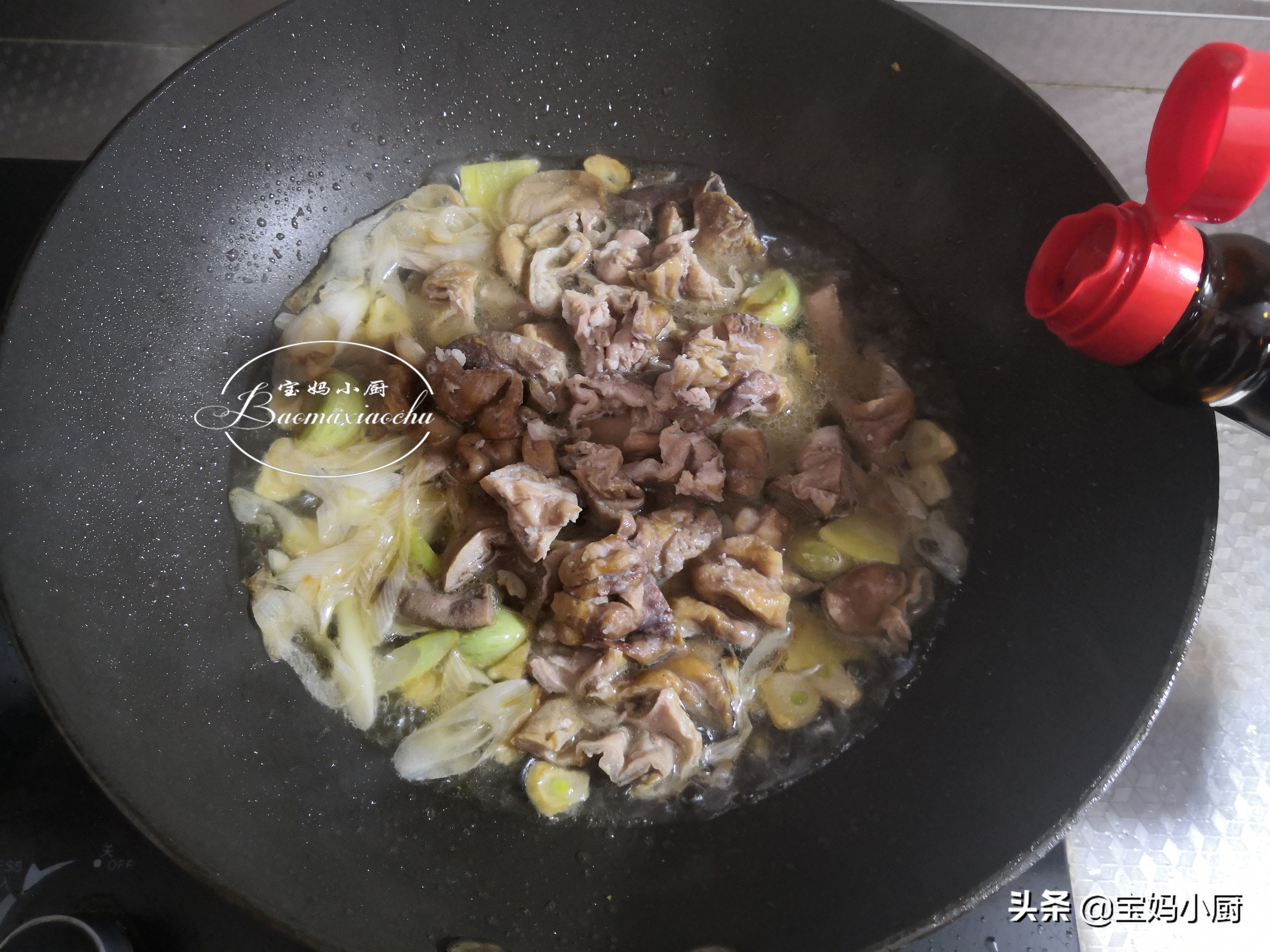 年夜饭炒肥肠,年夜饭必备的家常菜肥肠
