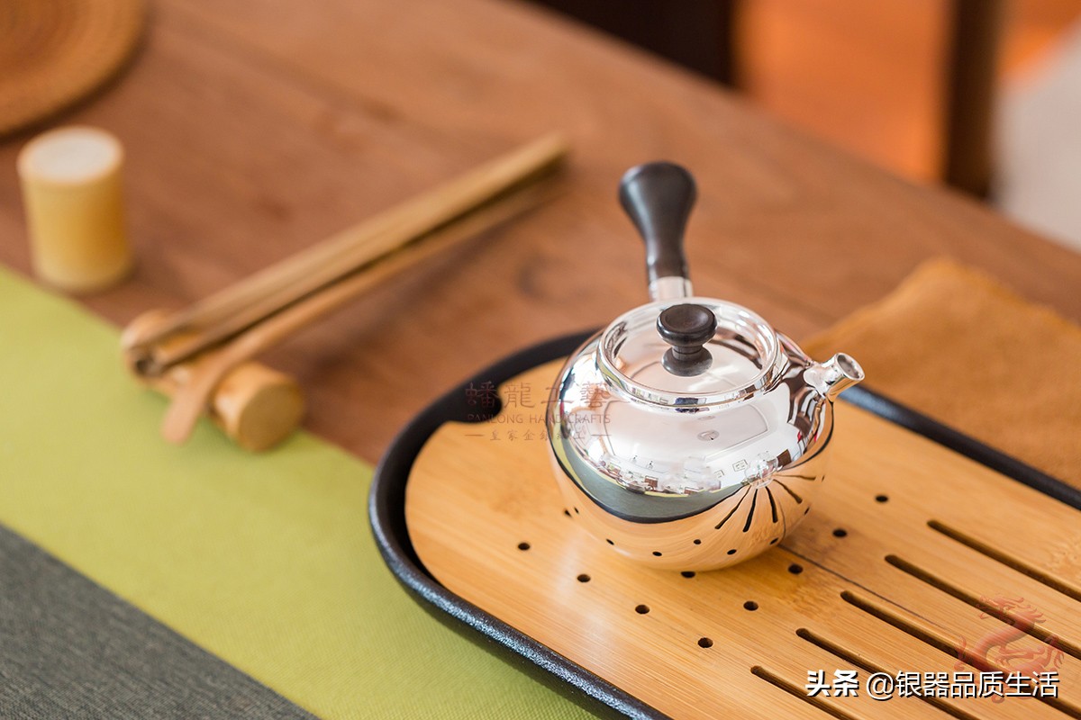 银茶壶泡什么茶叶好,银泡茶壶的优缺点
