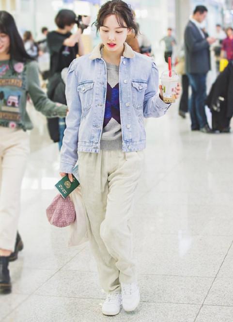 林娜琏短发回归造型,林娜琏最新造型黄色裙子