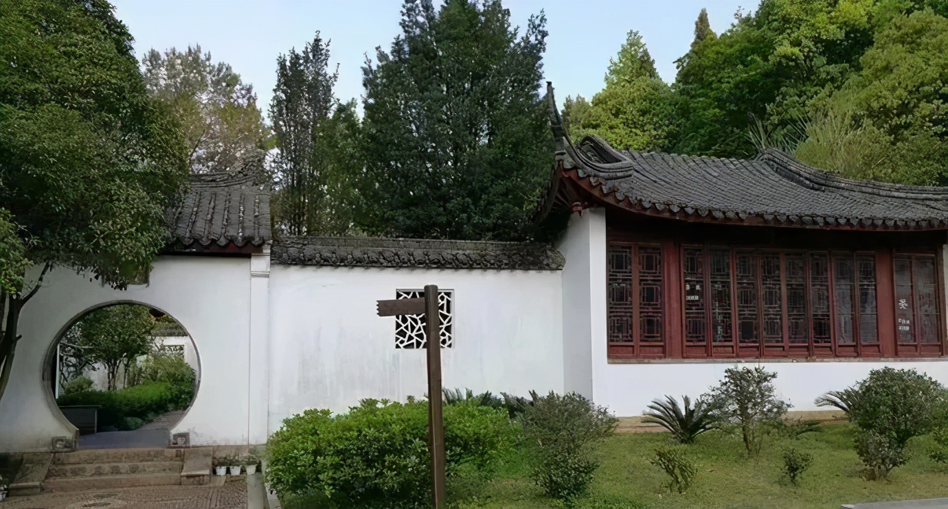风展红旗如画三明丨如果你的朋友要来永安旅游，请把这条微信发给他