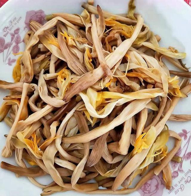 天然“黄体酮”被找到，女人隔三差五吃，皮肤紧致了，人更美