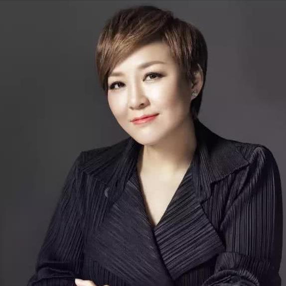 涂唐嫣口红调侃陈宝国，从央视名嘴到卖惨主播，李静如何走到这步