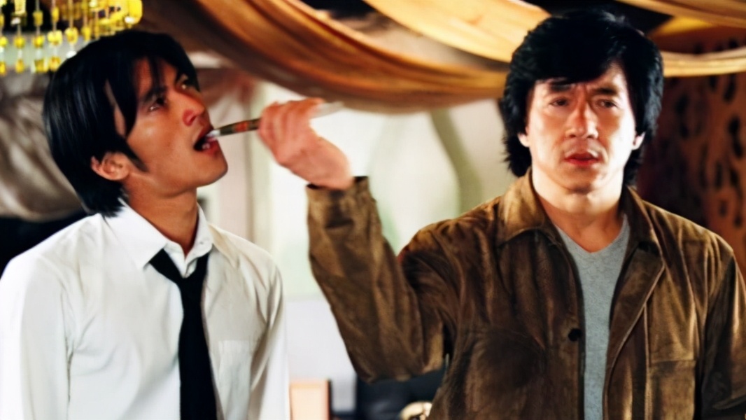 警察故事2成龙完整版大结局,新警察故事成龙大结局