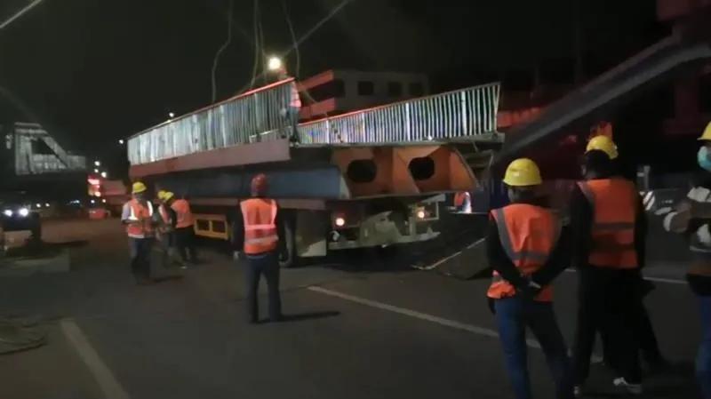 功成身退！中山这座30年天桥今日凌晨拆除