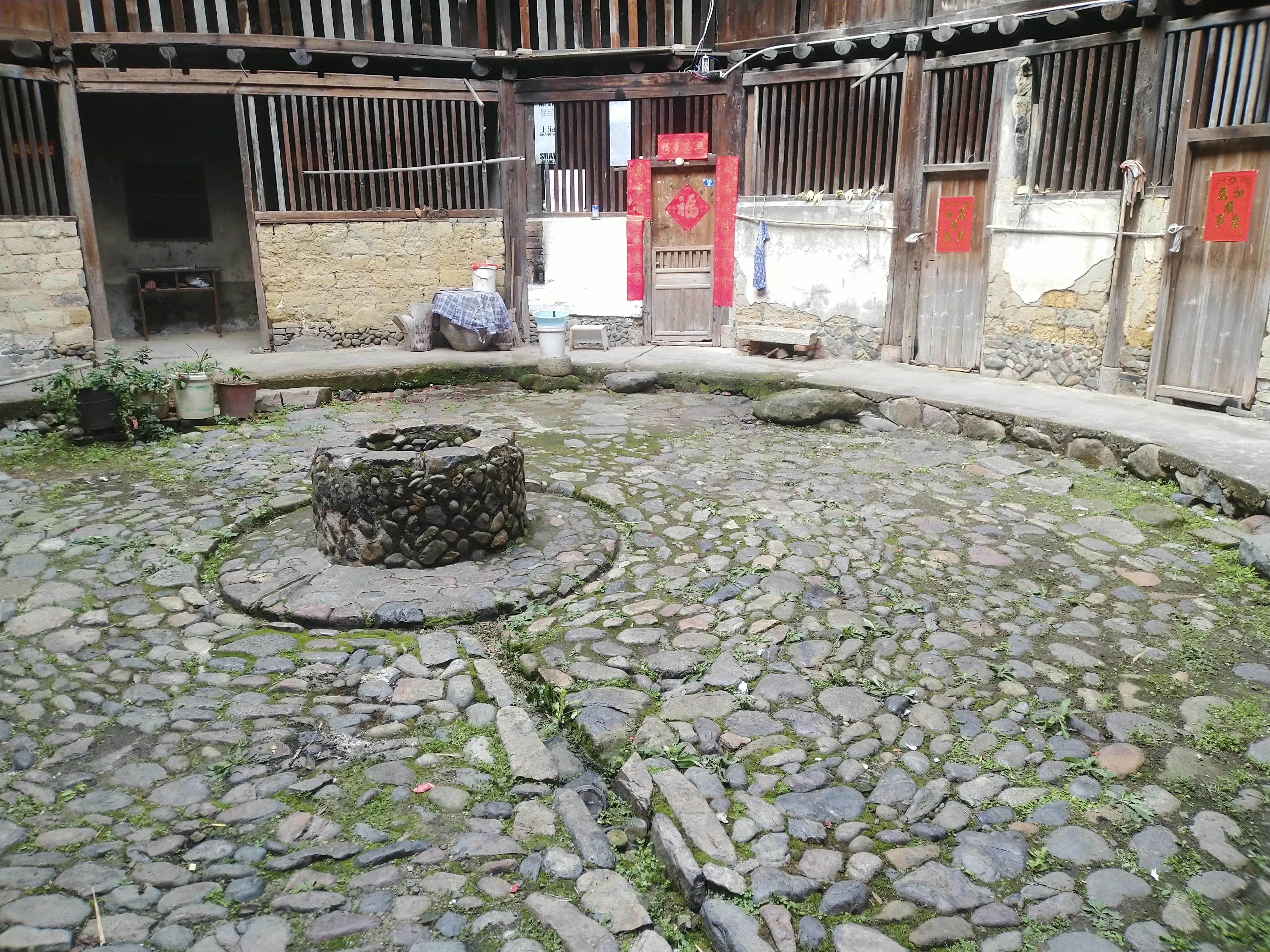 家乡的土楼作文500字,春节南靖土楼家乡的风俗