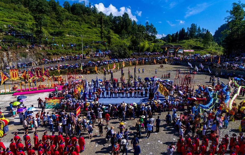 苗族赶秋节的传统民俗,苗族赶秋节的特色活动