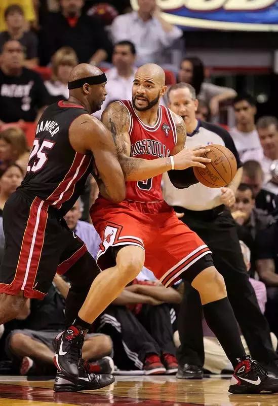 背身单打十大技巧,背身单打的各种技巧