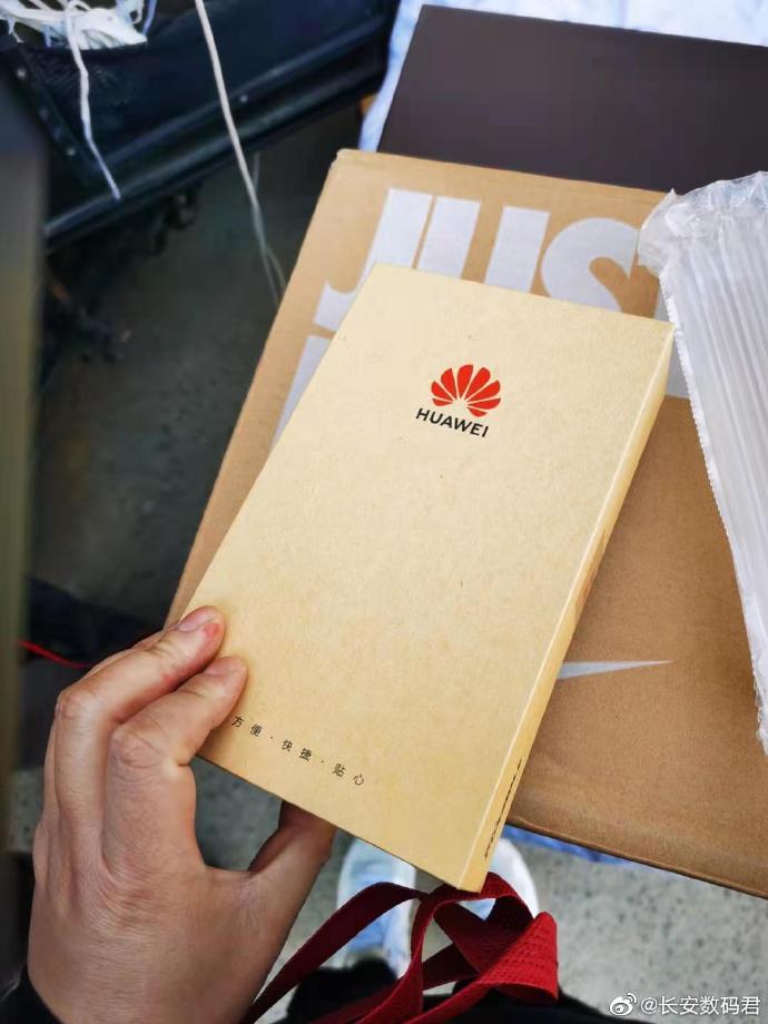 苹果官换机和华为全新哪个值得买,华为出新机后苹果如何应对