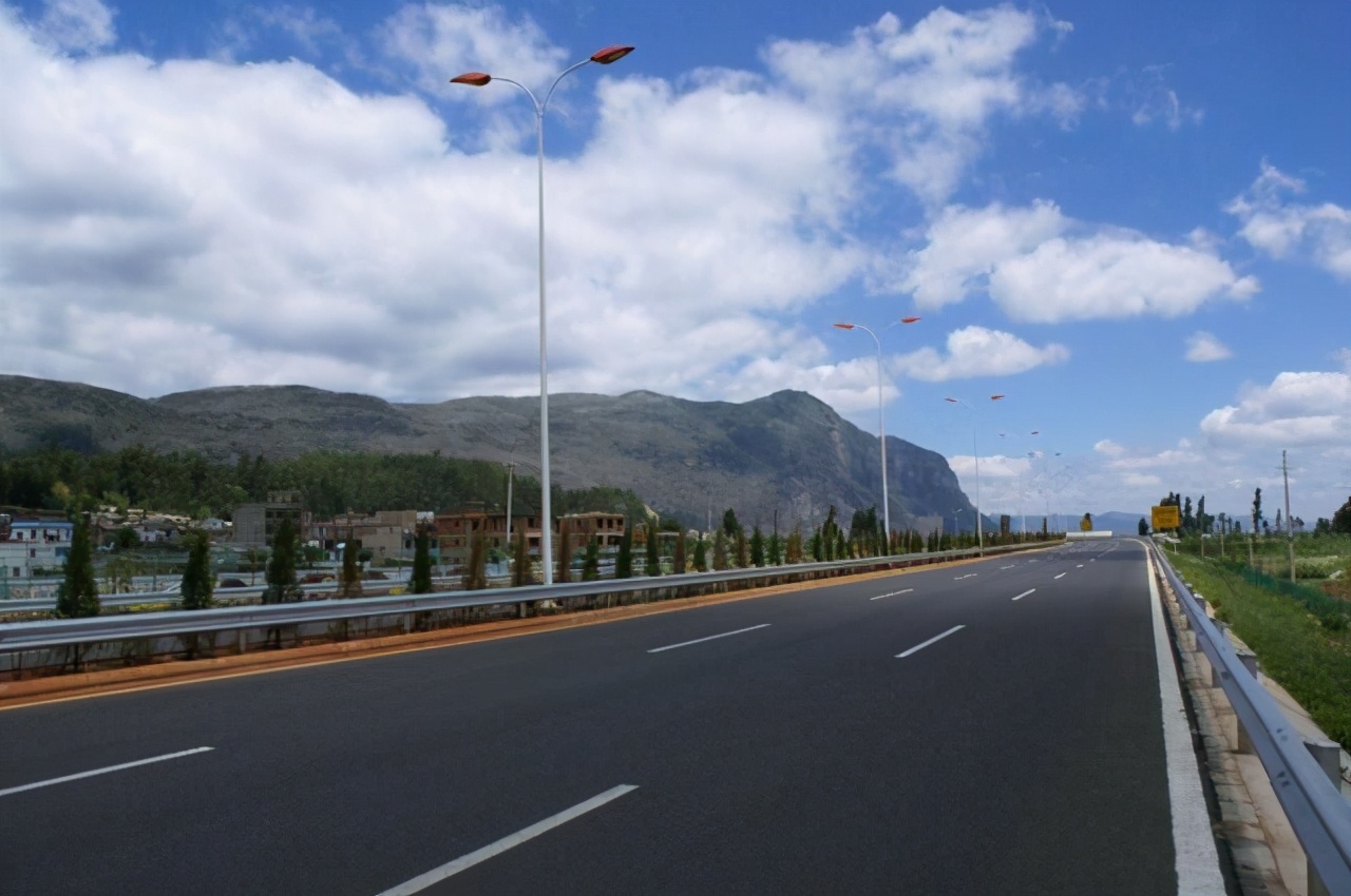 云南单公里造价最高的高速,云南在建的高速公路