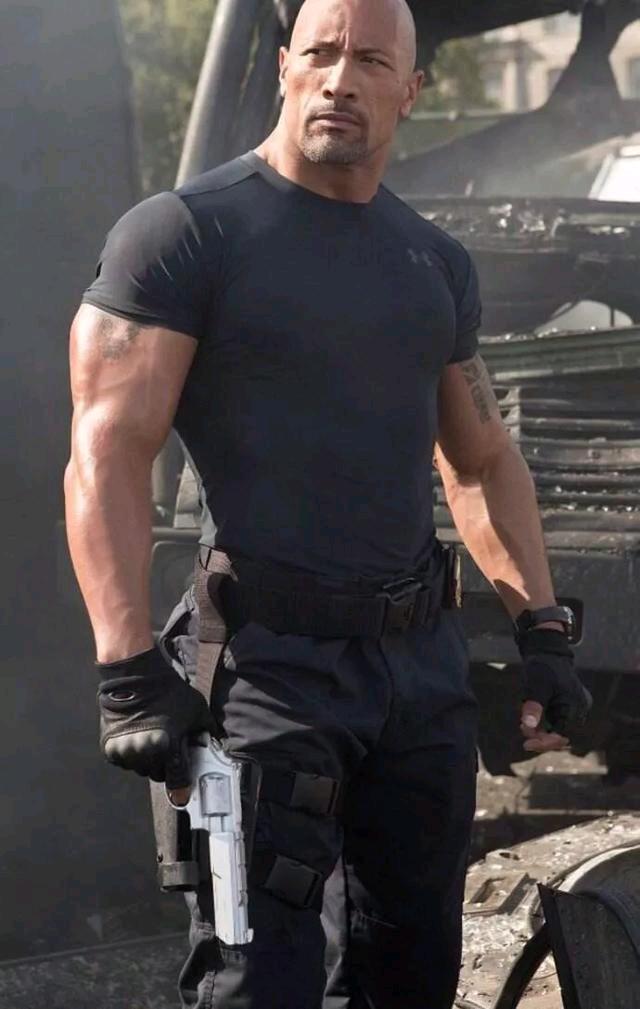 末日崩塌强森女儿,强森的女儿完整版