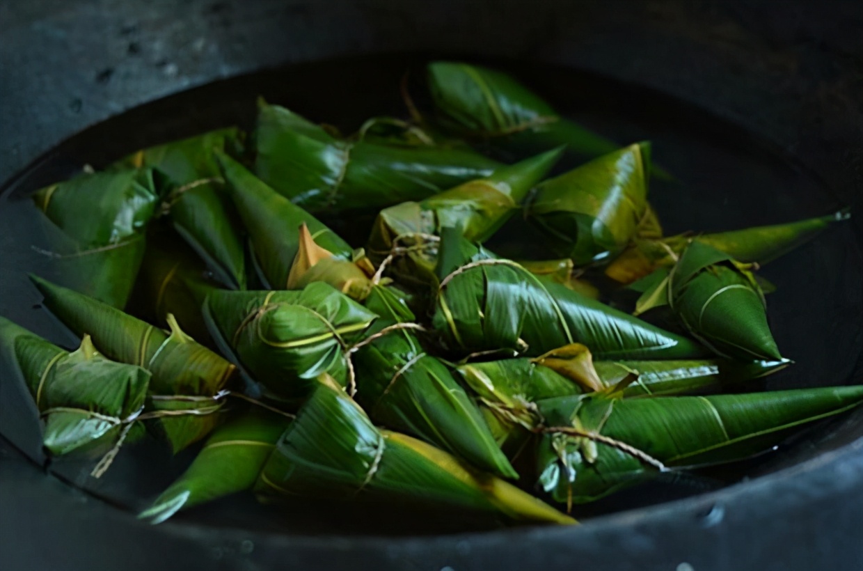 为什么甜粽子和咸粽子要分开煮,咸粽子和甜粽子能一块煮吗