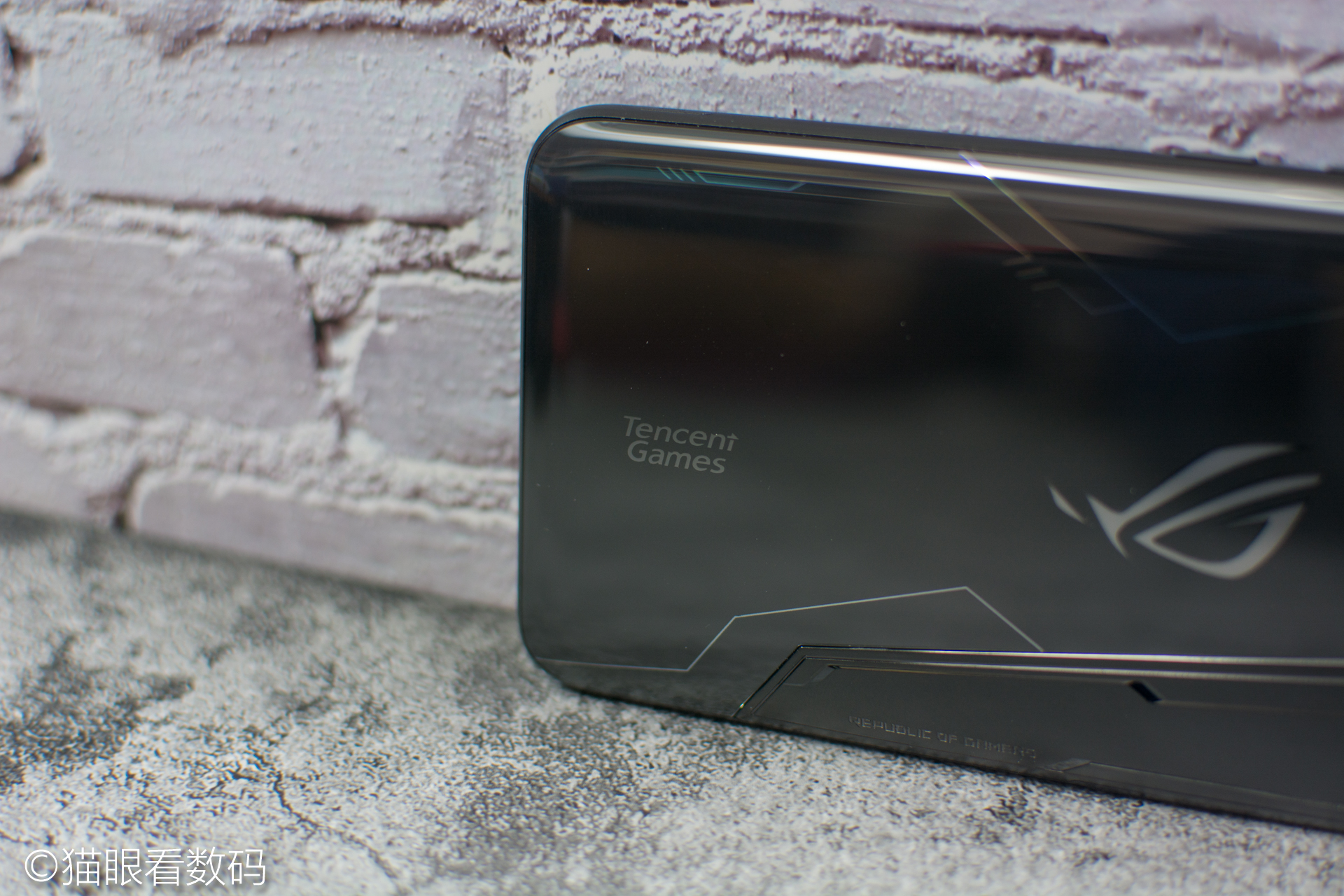 华硕rog2顶配开箱,华硕rog2至尊版测评